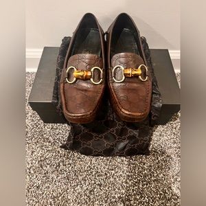 Authentic Gucci leather driving loafers